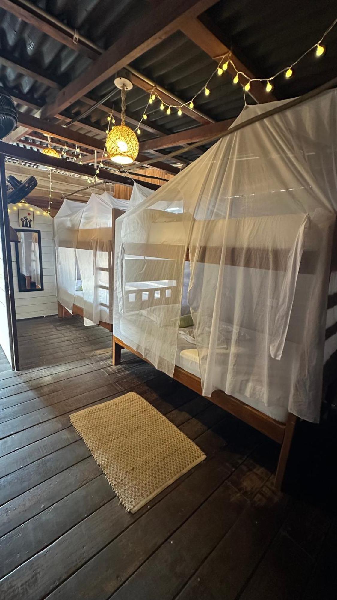 Paraíso Hostal *